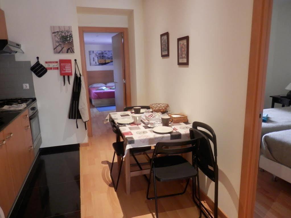 Cozy Apartment In Center ลิสบอน ภายนอก รูปภาพ